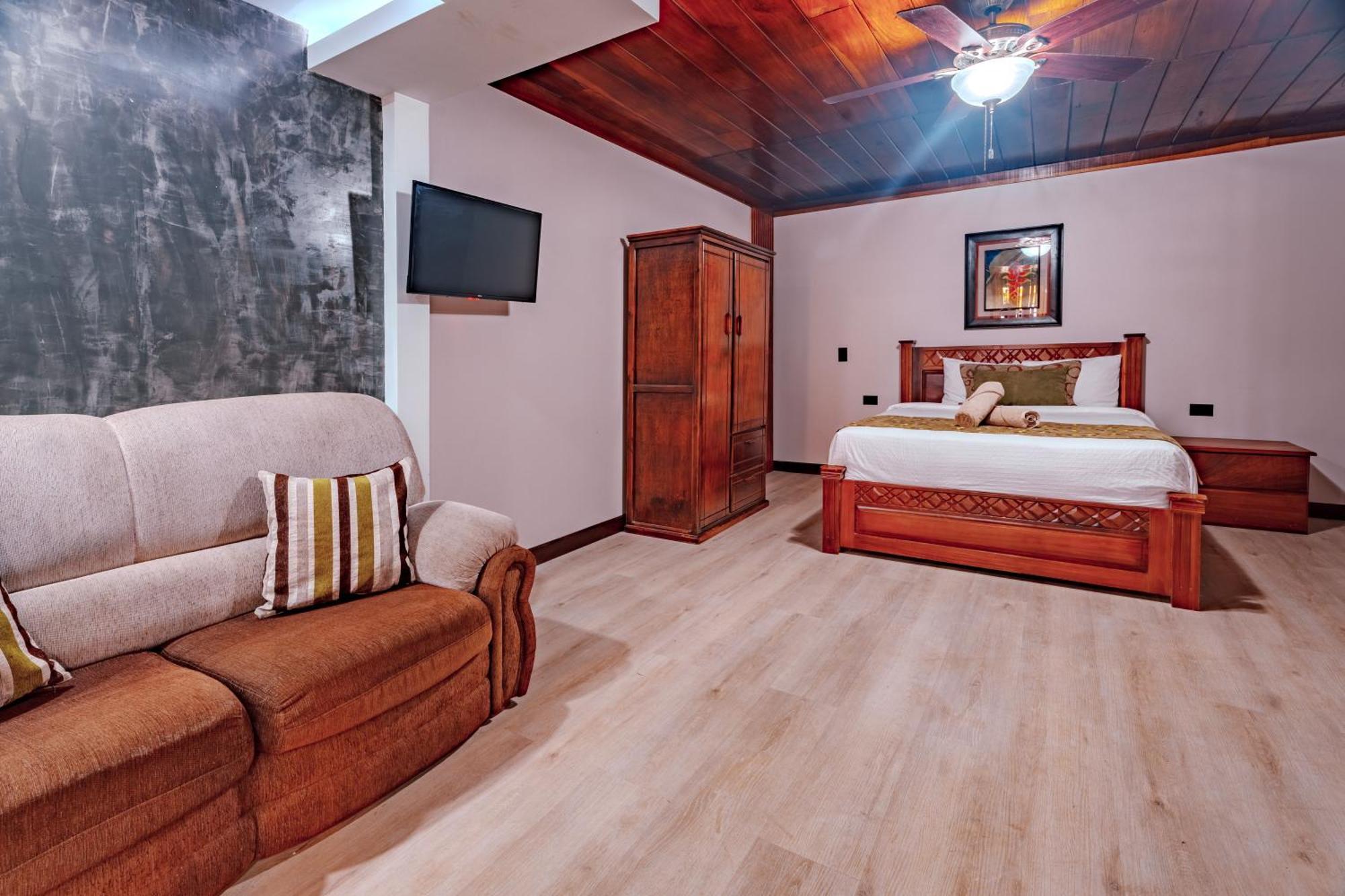 Hotel Villa Florencia ตูร์เรียลบา ห้อง รูปภาพ