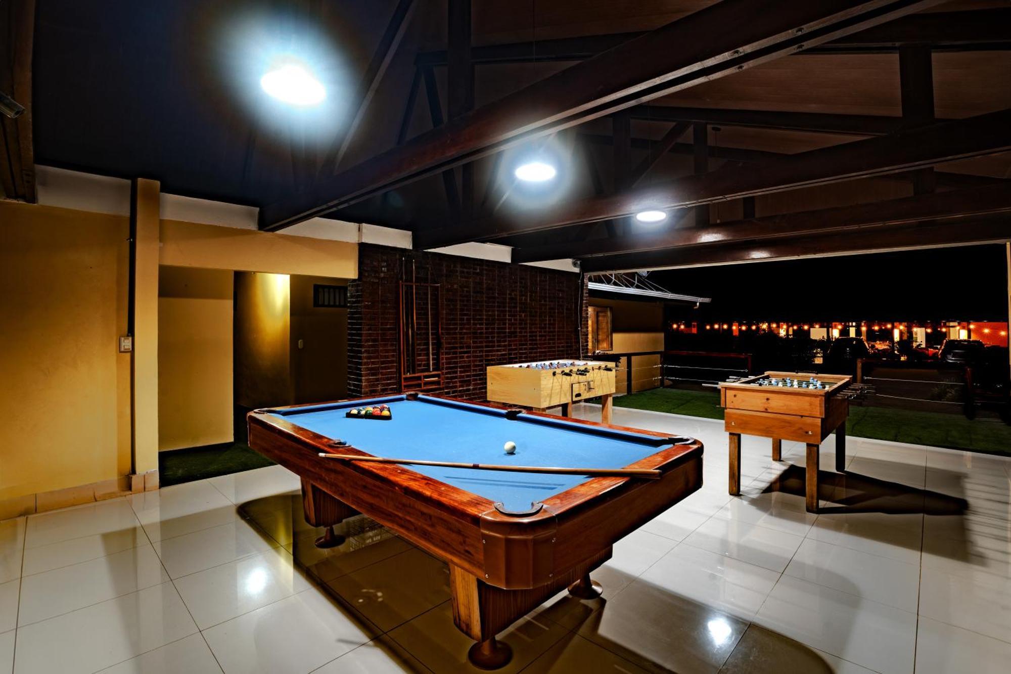 Hotel Villa Florencia ตูร์เรียลบา ภายนอก รูปภาพ