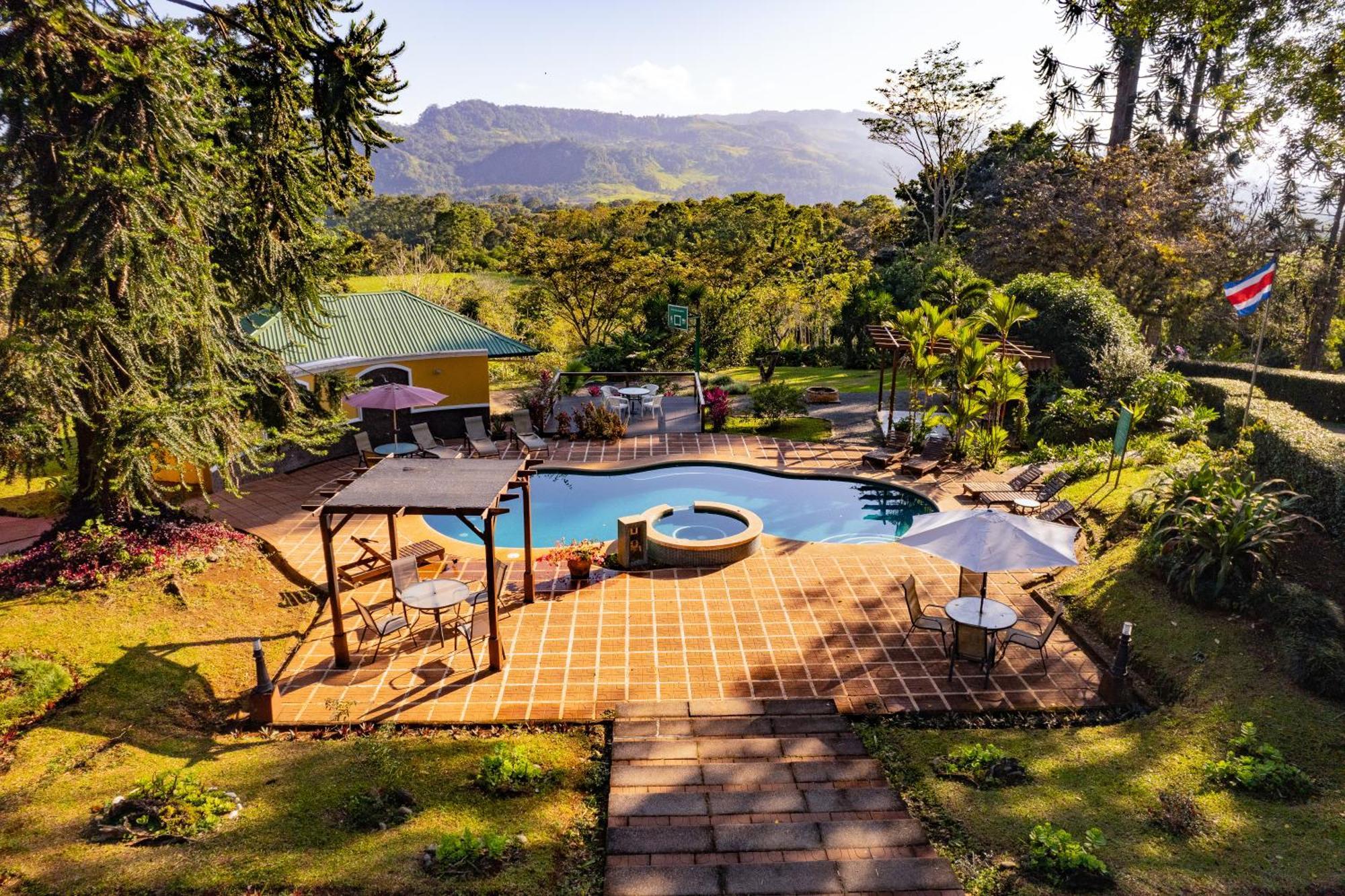Hotel Villa Florencia ตูร์เรียลบา ภายนอก รูปภาพ