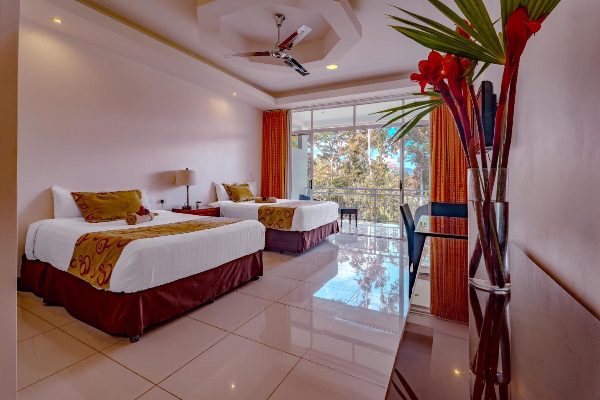 Hotel Villa Florencia ตูร์เรียลบา ห้อง รูปภาพ