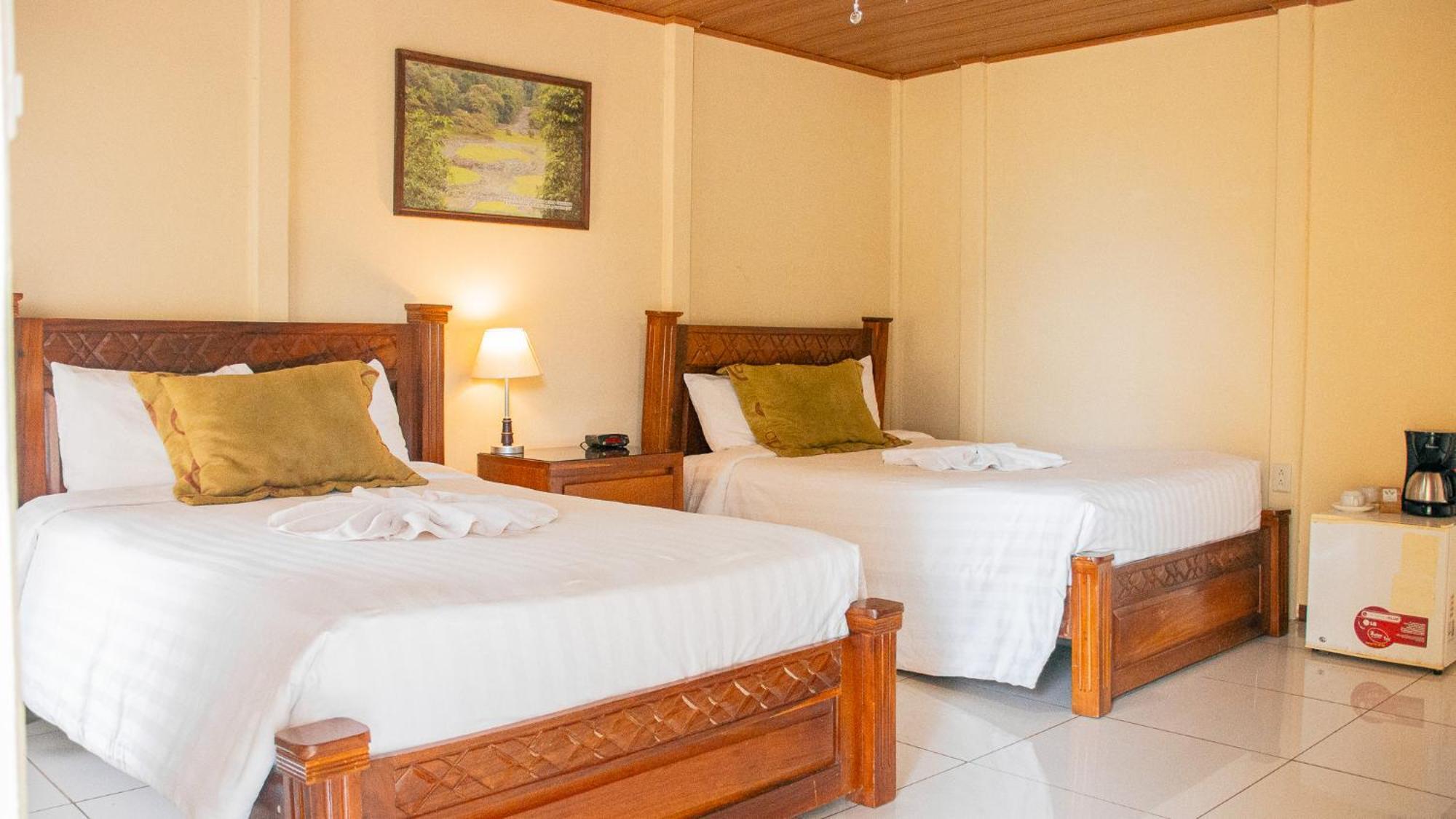 Hotel Villa Florencia ตูร์เรียลบา ภายนอก รูปภาพ