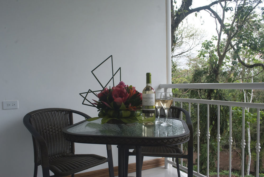 Hotel Villa Florencia ตูร์เรียลบา ภายนอก รูปภาพ